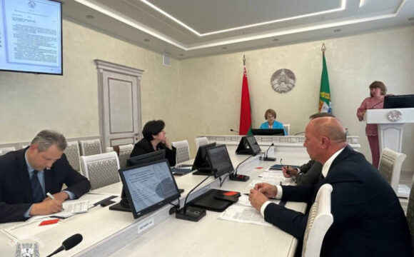 Президиум областного Совета депутатов прошел в Гомеле