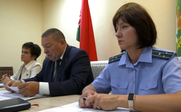 Жизнь и здоровье детей должны быть под чутким контролем: в Гомеле состоялось заседание комиссии по делам несовершеннолетних облисполкома